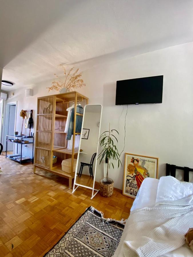 Modern Couples Coastal Getaway Mm Apartment Криквеница Екстериор снимка