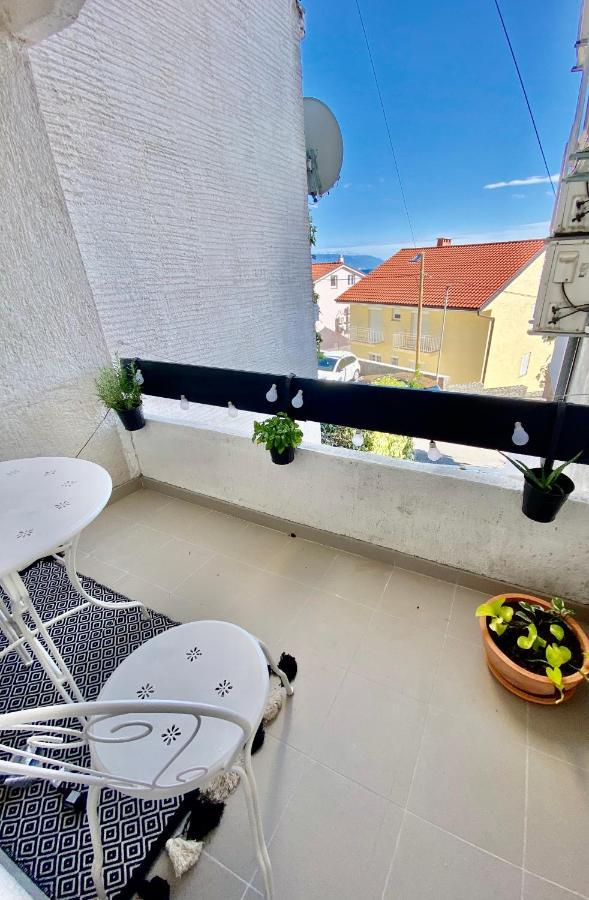 Modern Couples Coastal Getaway Mm Apartment Криквеница Екстериор снимка